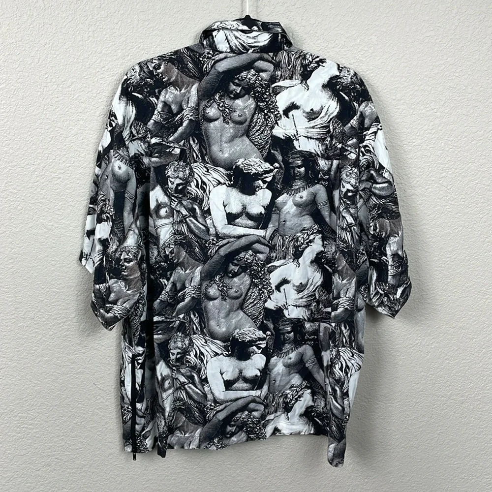New Undercover Statue Print Short Sleeve Button Up Shirt Mens Sz 5